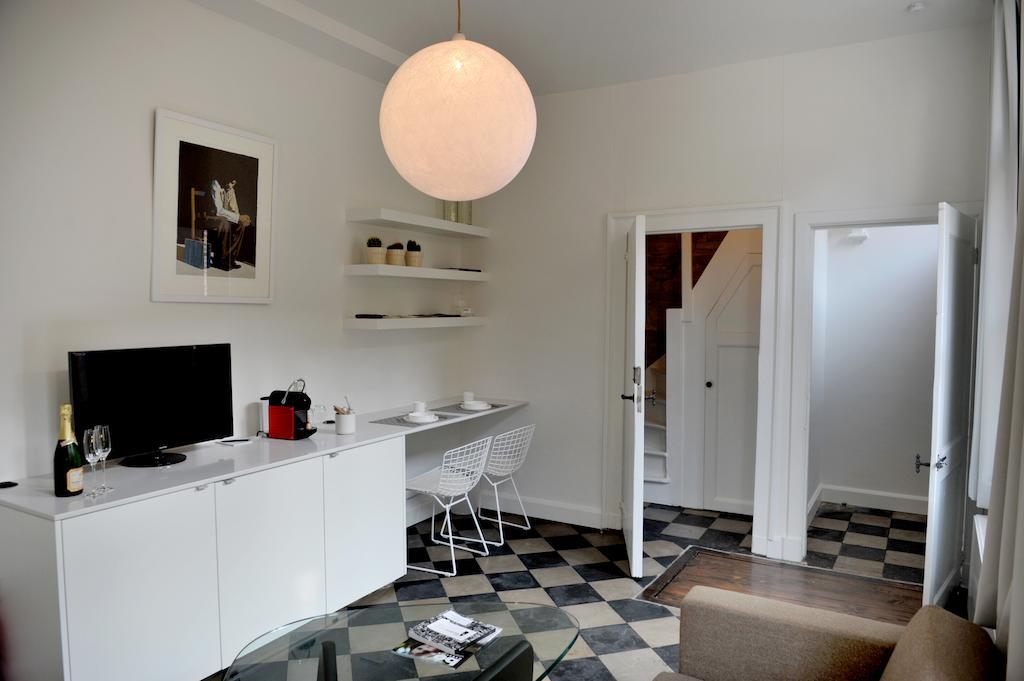 Guesthouse Bernardin Антверпен Стая снимка